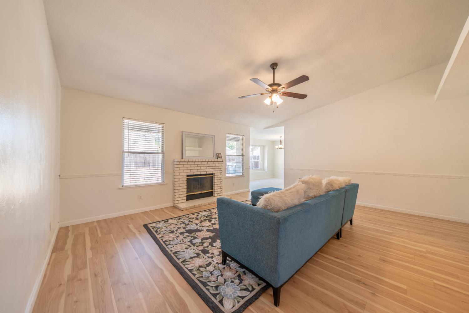 5430 W Fedora, Fresno, CA 93722