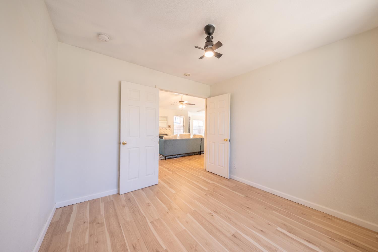 5430 W Fedora, Fresno, CA 93722