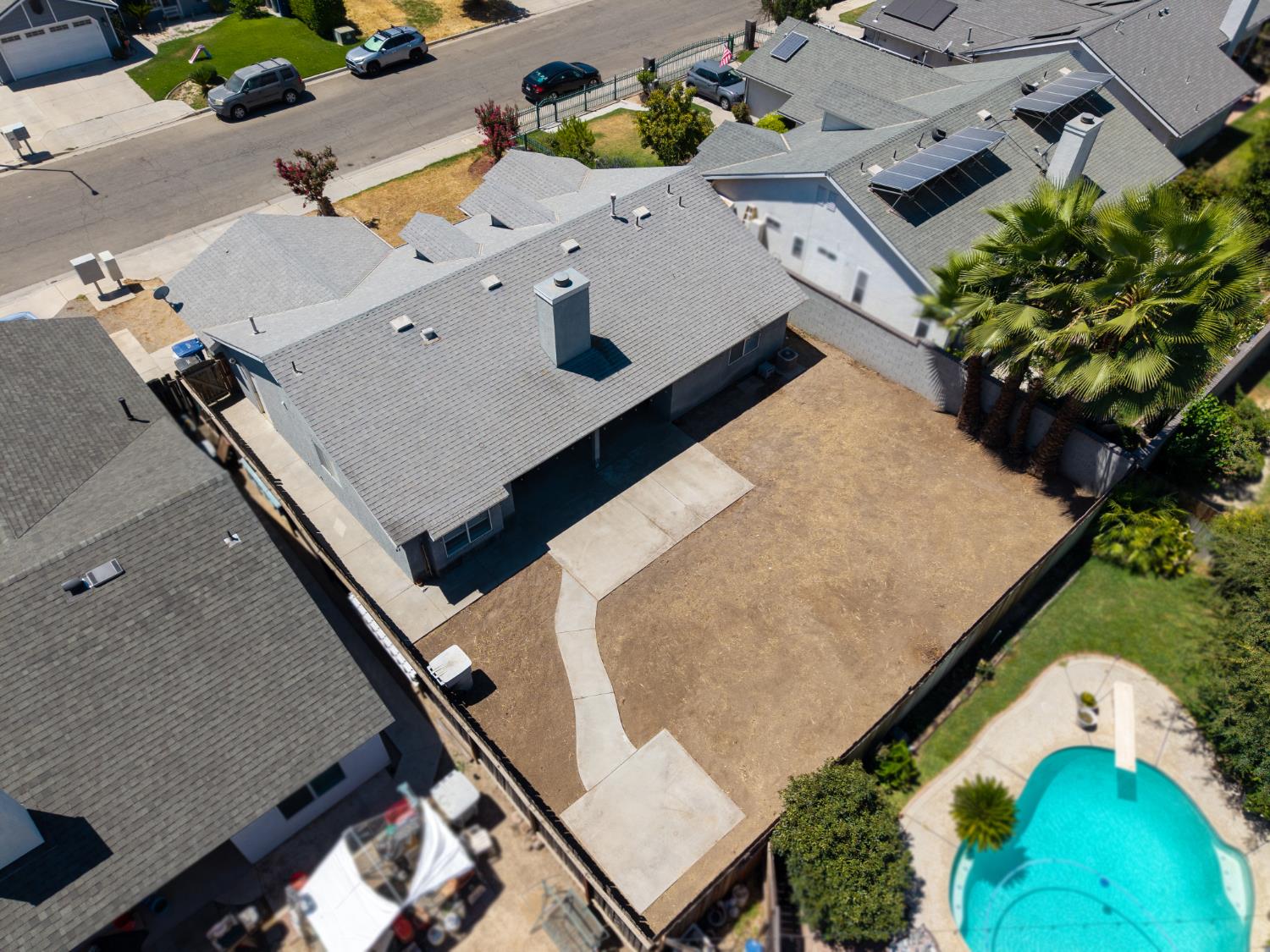5430 W Fedora, Fresno, CA 93722