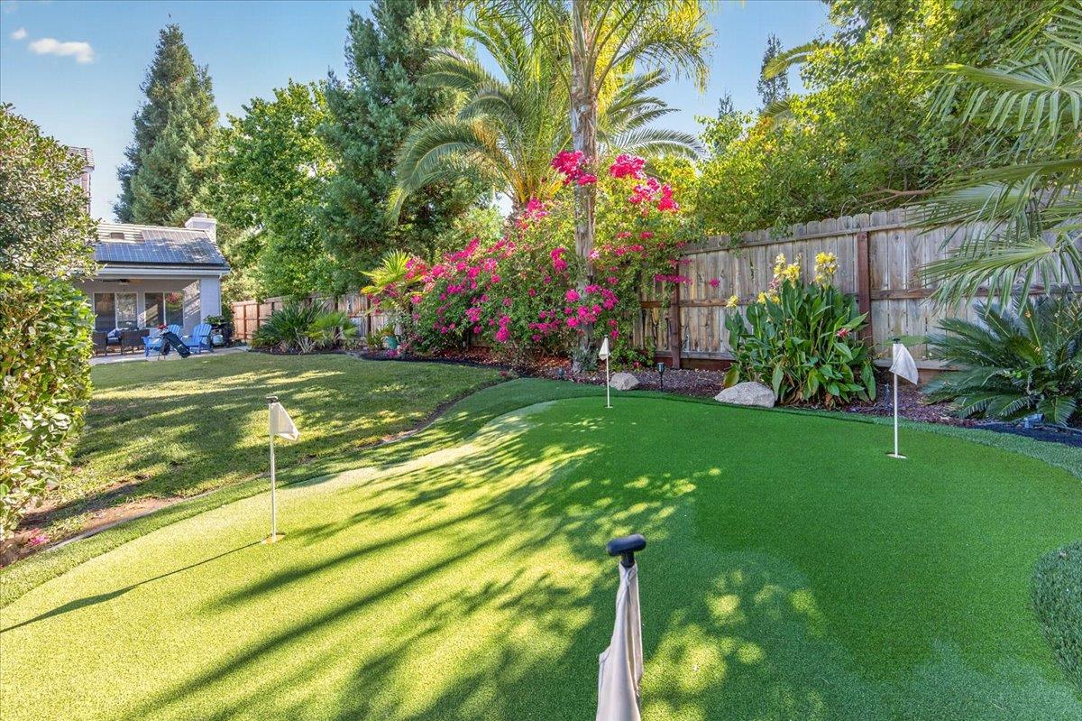 1888 El Paso Ave, Clovis, CA 93611
