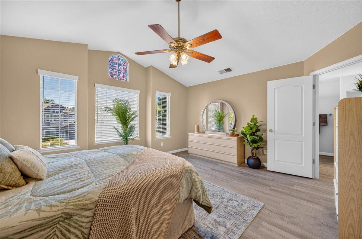 1888 El Paso Ave, Clovis, CA 93611
