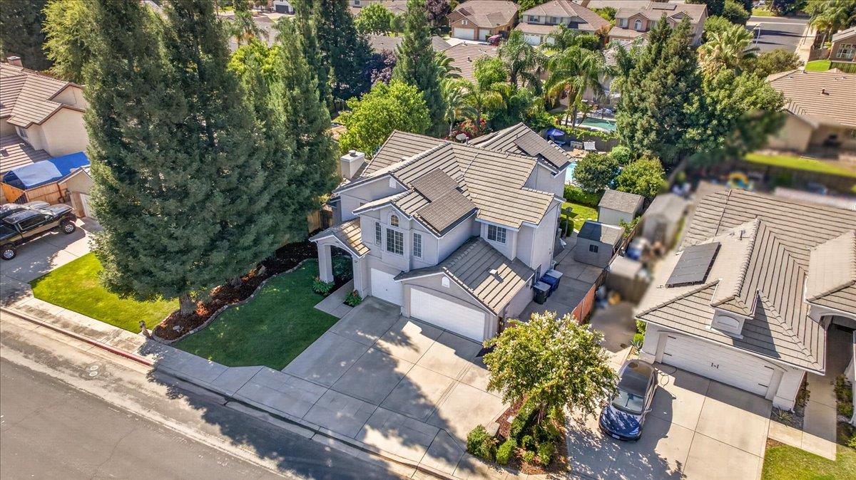 1888 El Paso Ave, Clovis, CA 93611