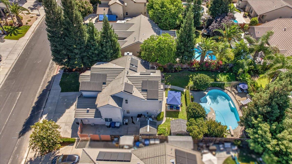 1888 El Paso Ave, Clovis, CA 93611