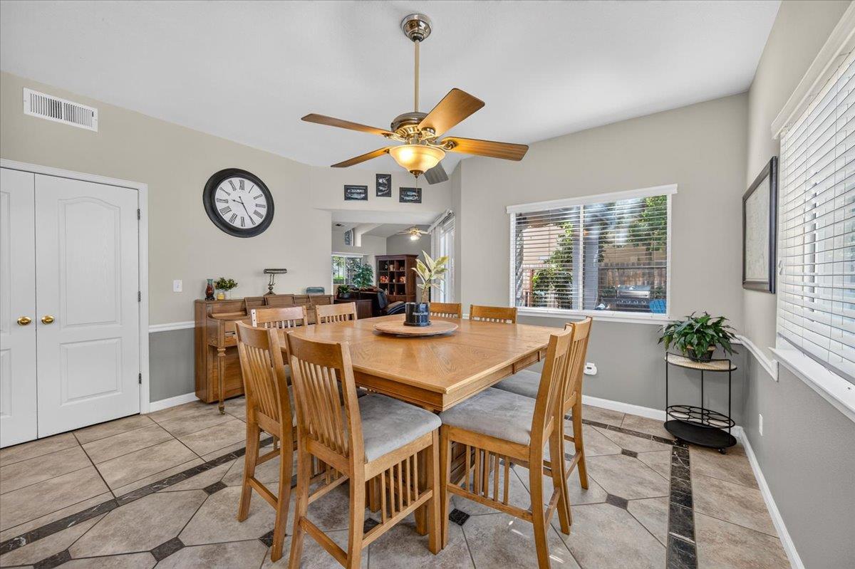 1888 El Paso Ave, Clovis, CA 93611