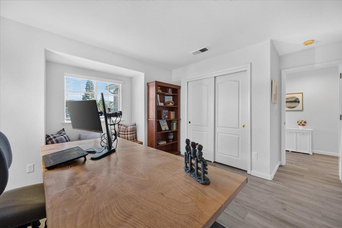 1888 El Paso Ave, Clovis, CA 93611