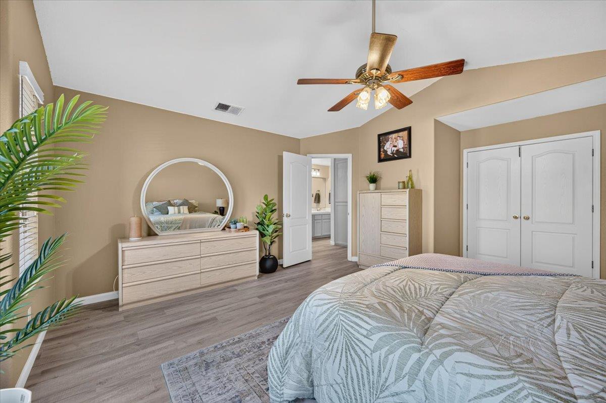 1888 El Paso Ave, Clovis, CA 93611