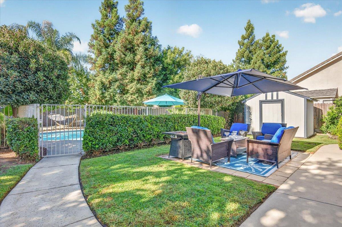 1888 El Paso Ave, Clovis, CA 93611