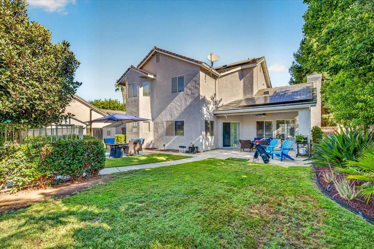 1888 El Paso Ave, Clovis, CA 93611