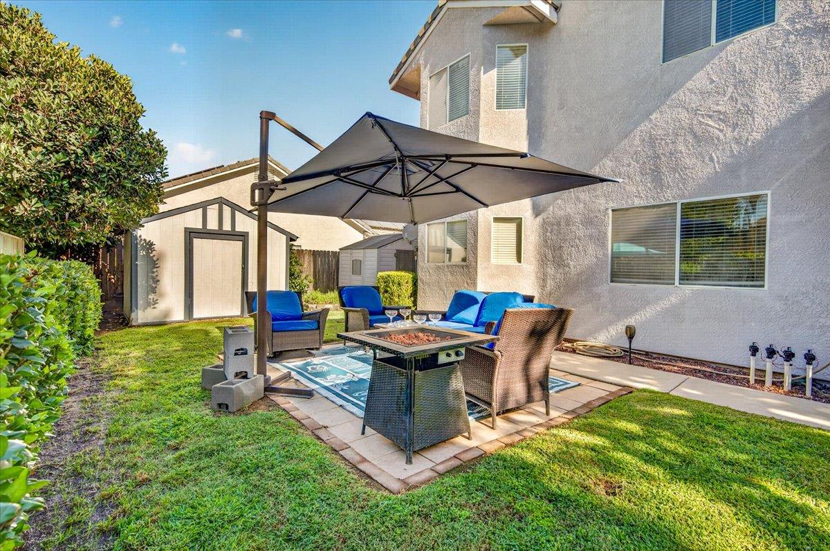 1888 El Paso Ave, Clovis, CA 93611