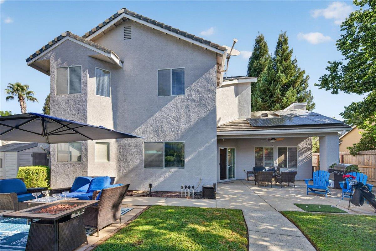 1888 El Paso Ave, Clovis, CA 93611