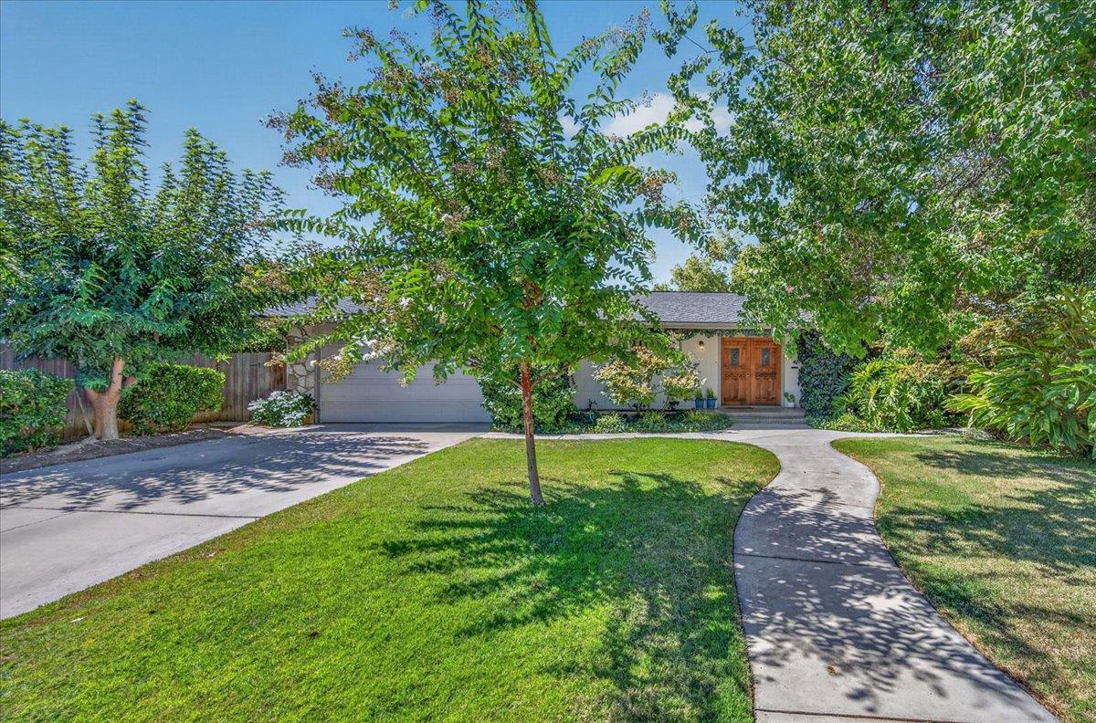 749 W Escalon Ave, Fresno, CA 93704