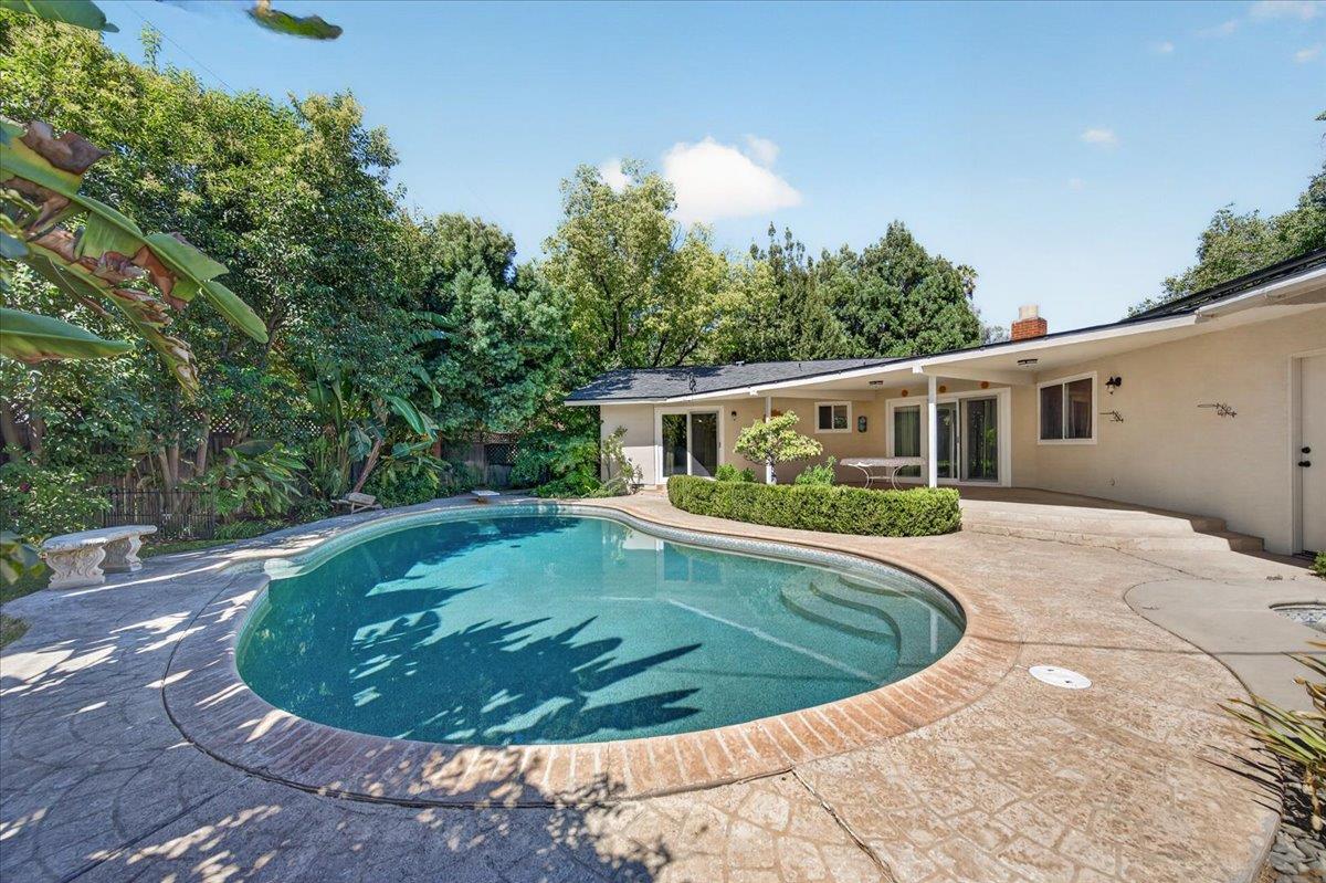 749 W Escalon Ave, Fresno, CA 93704