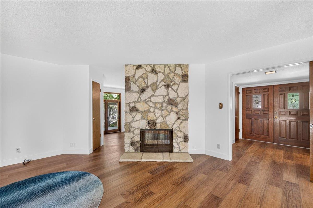 749 W Escalon Ave, Fresno, CA 93704