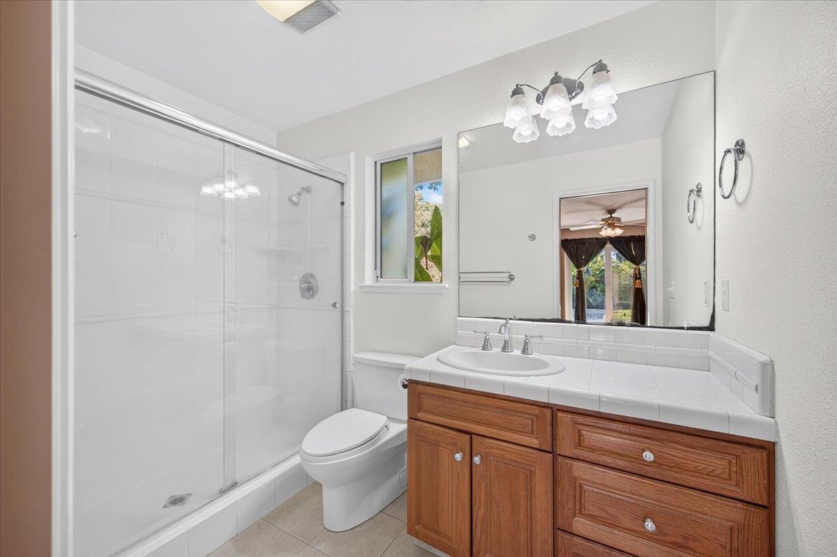 749 W Escalon Ave, Fresno, CA 93704