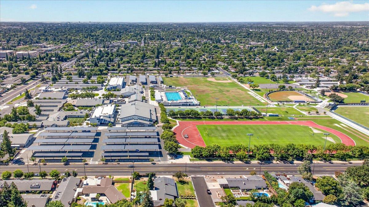 749 W Escalon Ave, Fresno, CA 93704