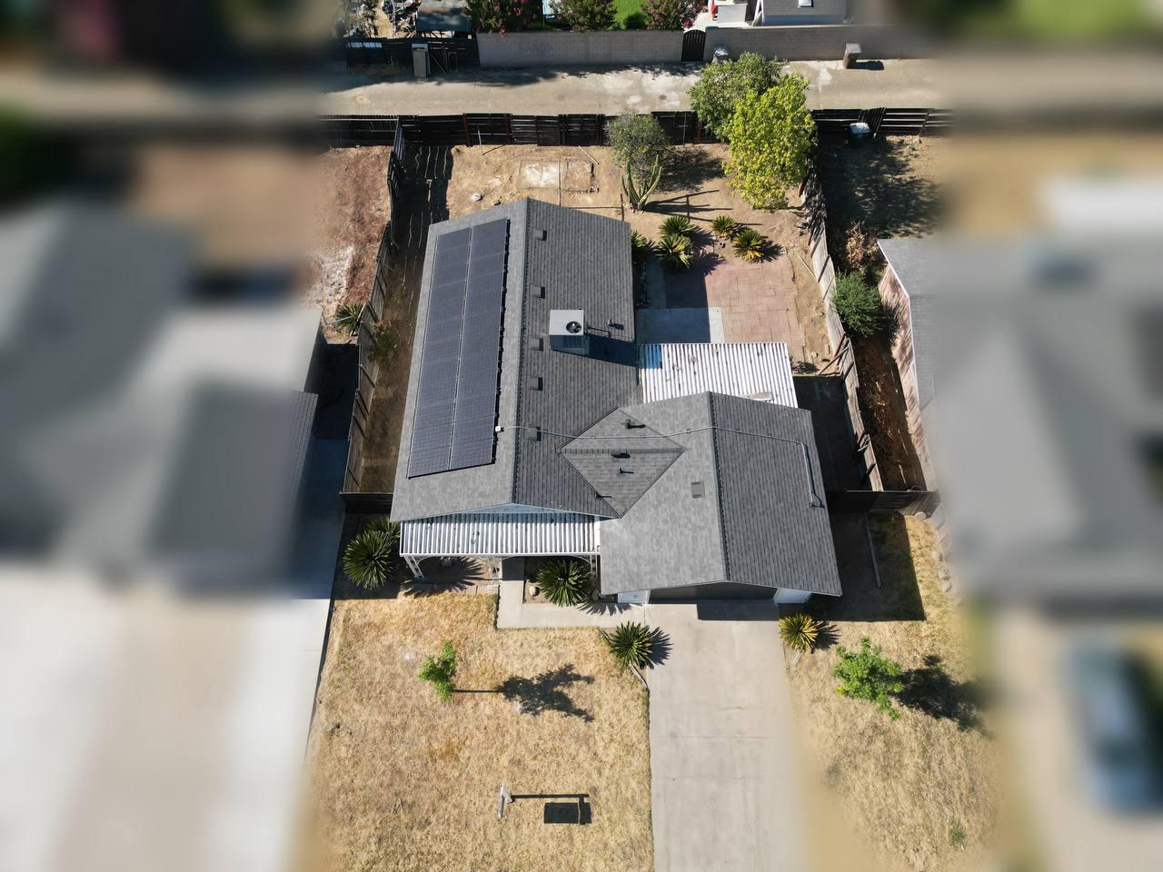 587 Sunset St, Kingsburg, CA 93631