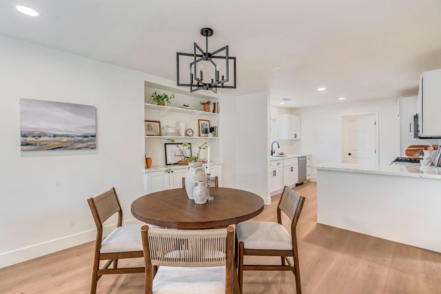 1910 Gaither St, Selma, CA 93662