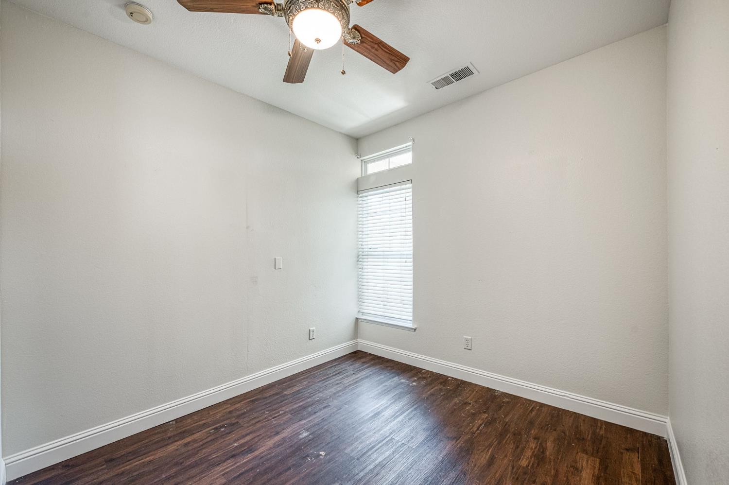 2636 E Plymouth Way, Fresno, CA 93720