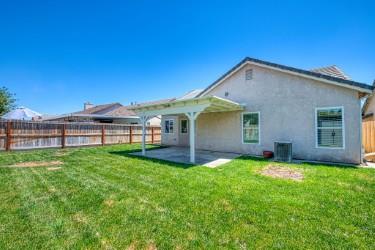 2636 E Plymouth Way, Fresno, CA 93720