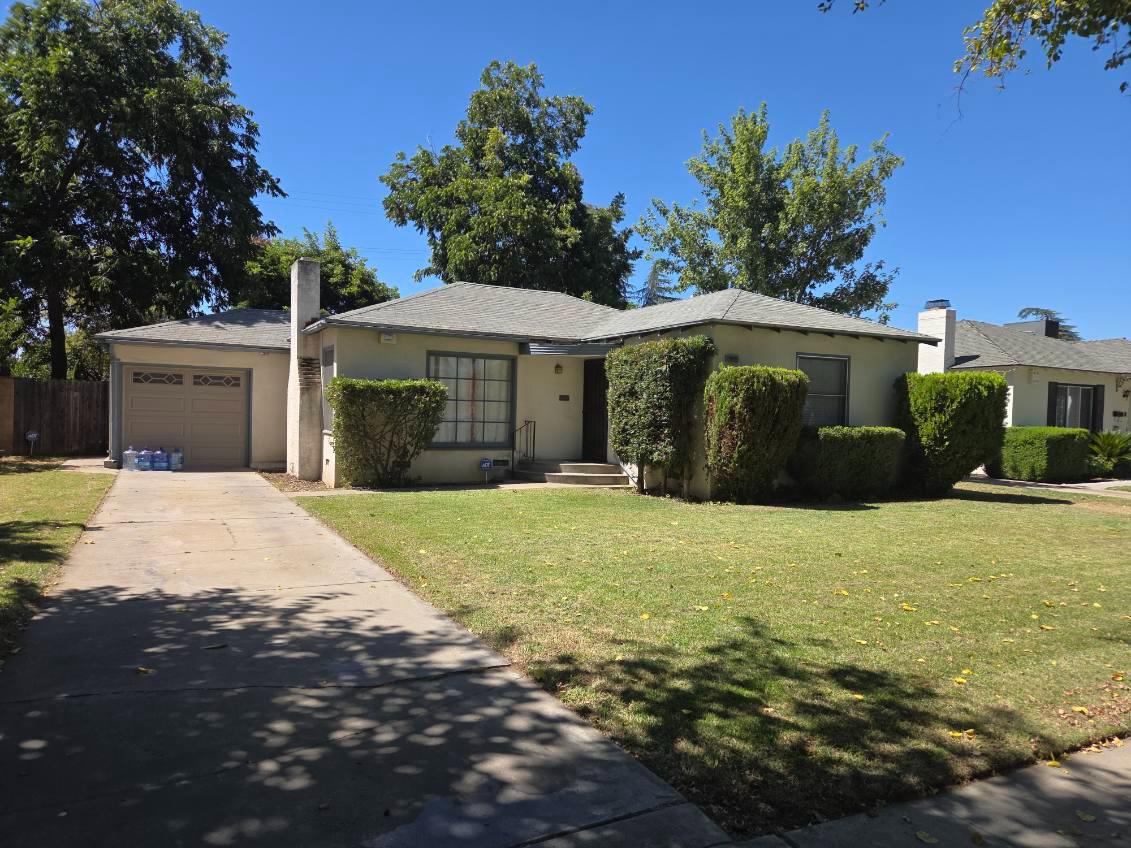 2004 E Terrace #104, Fresno, CA 93703