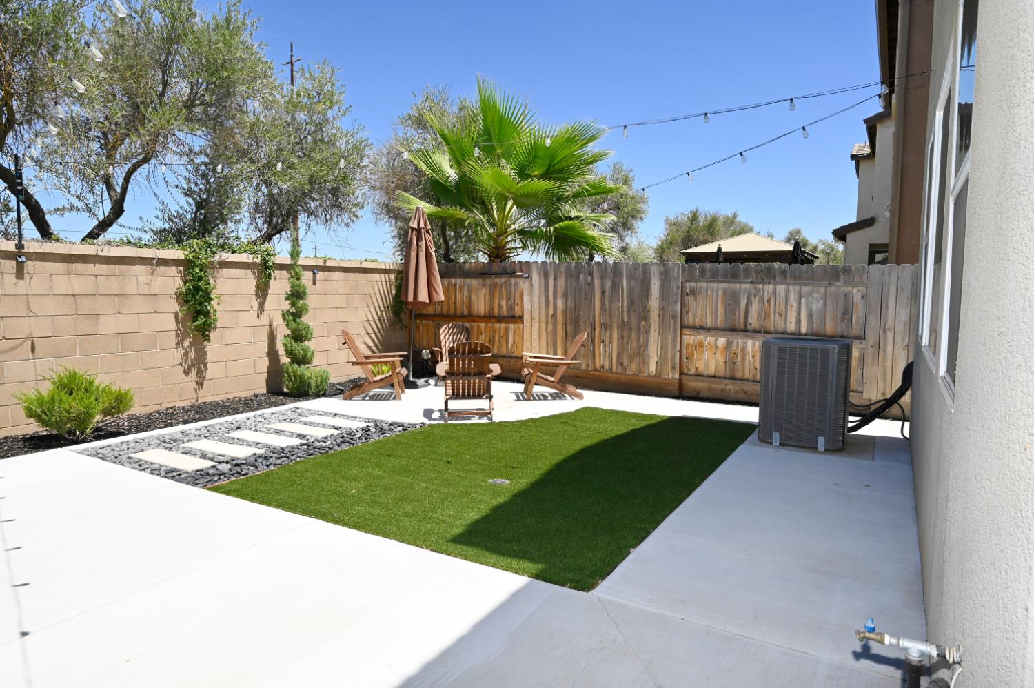 887 Wishon Ave W, Madera, CA 93636