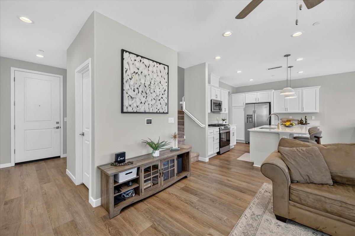 4159 Vincent Rd, Madera, CA 93636