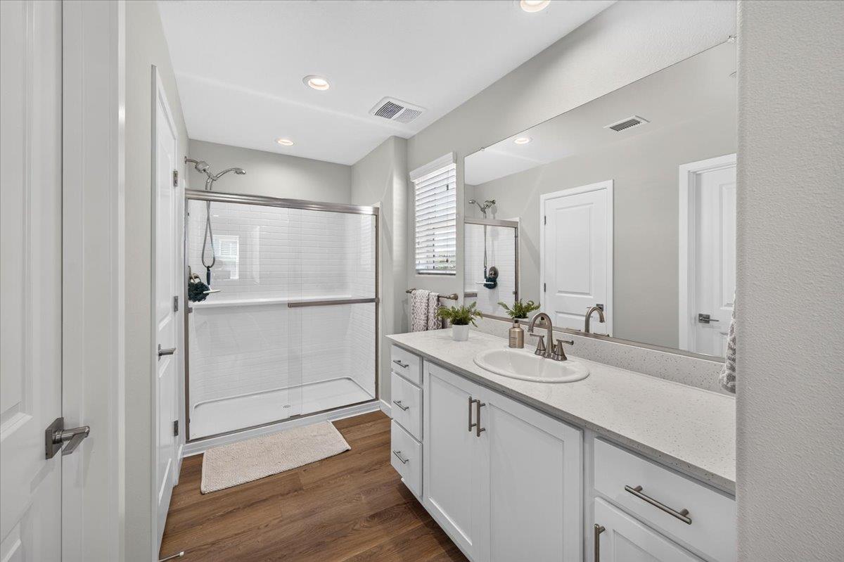 4159 Vincent Rd, Madera, CA 93636