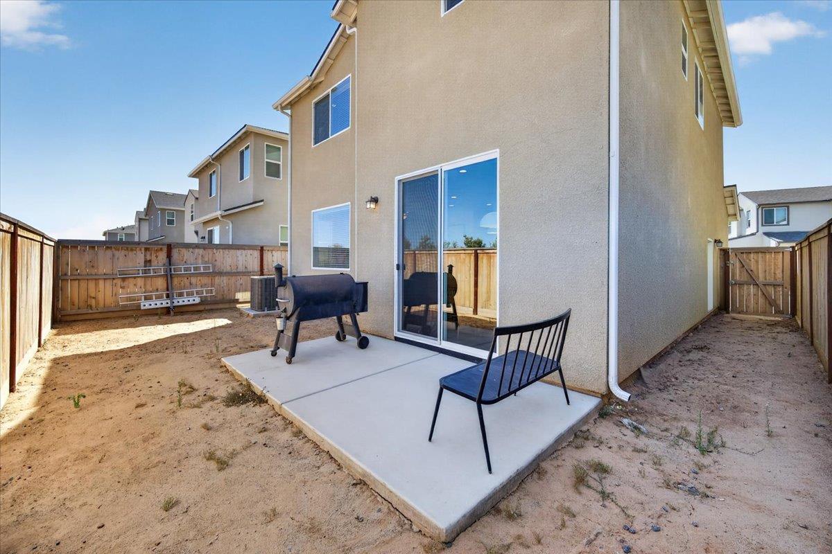 4159 Vincent Rd, Madera, CA 93636