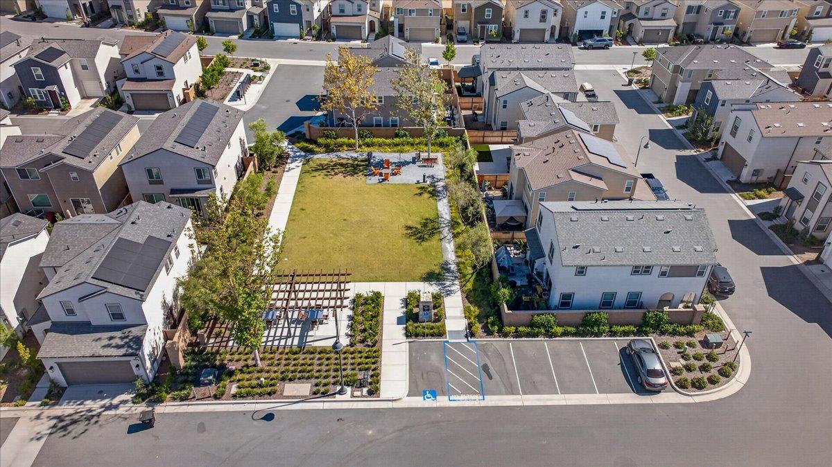 4159 Vincent Rd, Madera, CA 93636