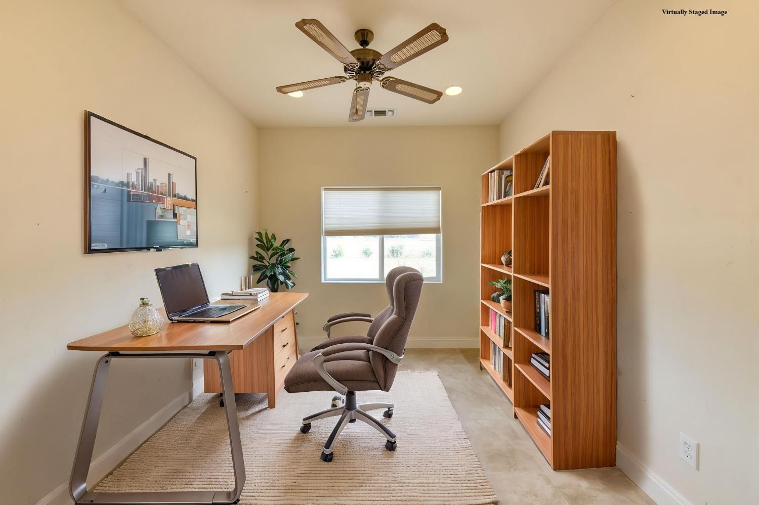 8584 N Madsen Ave, Clovis, CA 93619