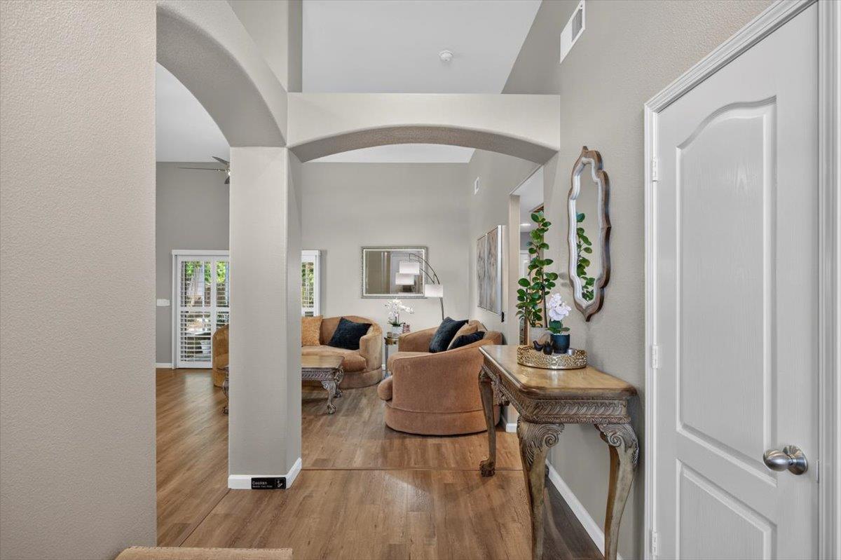 8531 N Talladega Way, Fresno, CA 93720