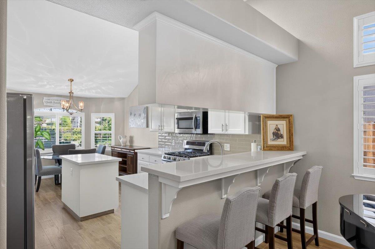 8531 N Talladega Way, Fresno, CA 93720