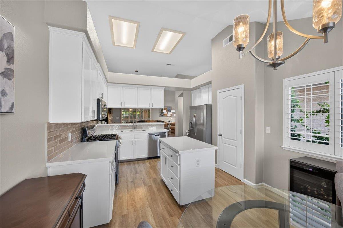 8531 N Talladega Way, Fresno, CA 93720