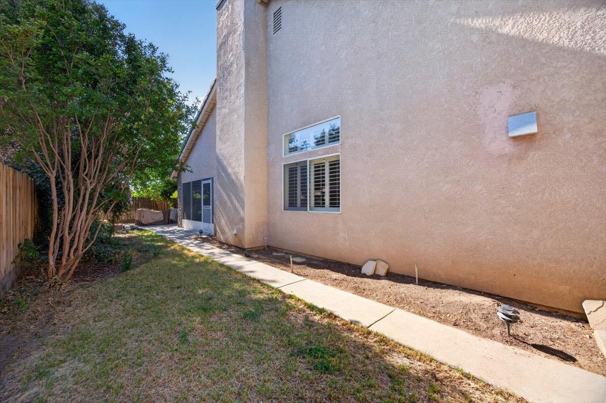 8531 N Talladega Way, Fresno, CA 93720