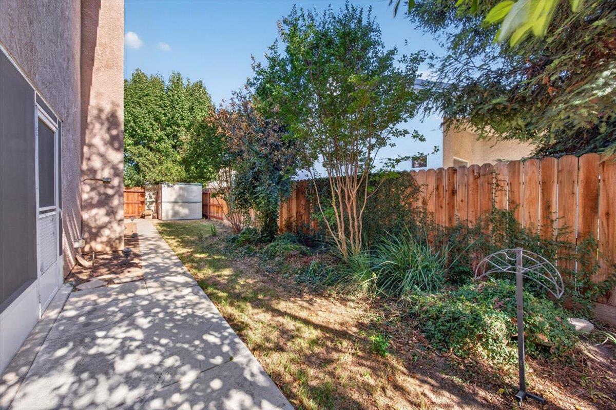 8531 N Talladega Way, Fresno, CA 93720