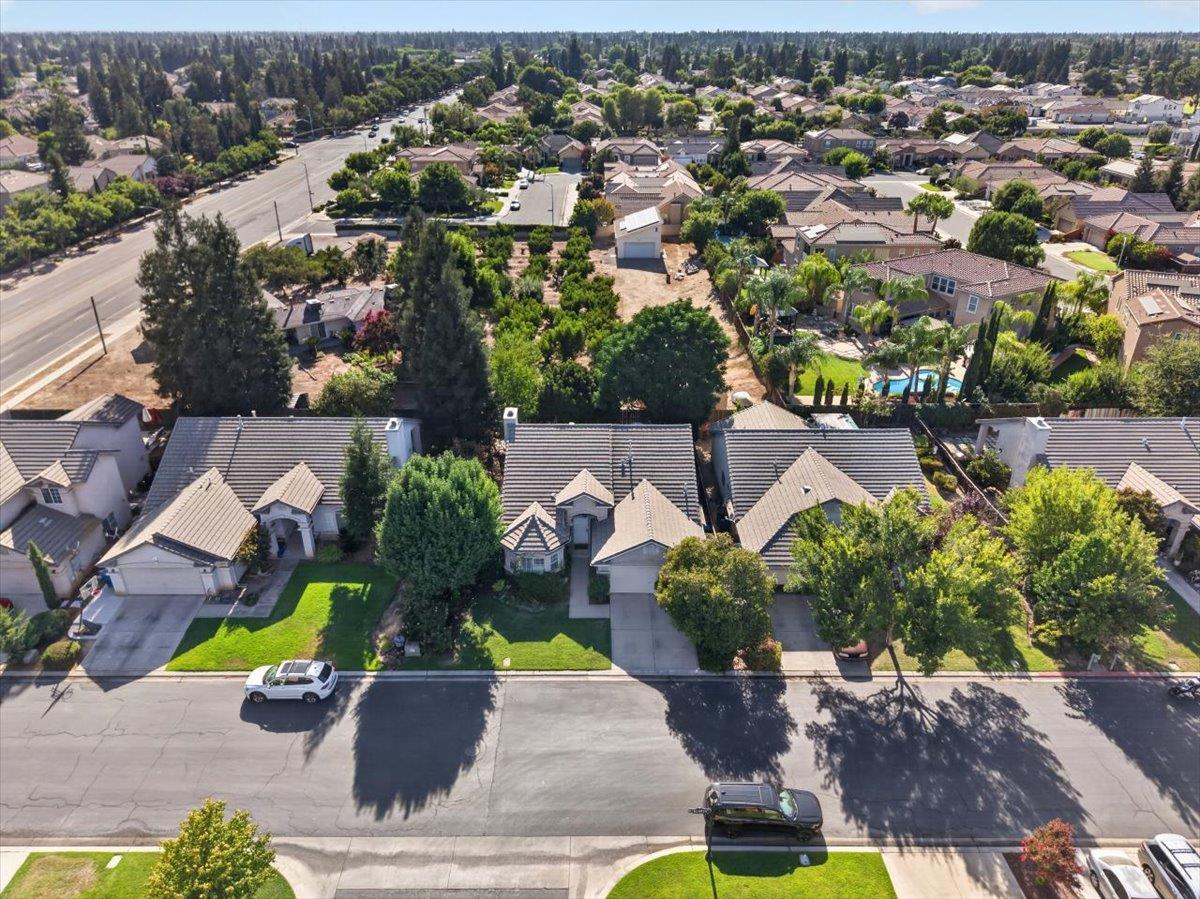 8531 N Talladega Way, Fresno, CA 93720