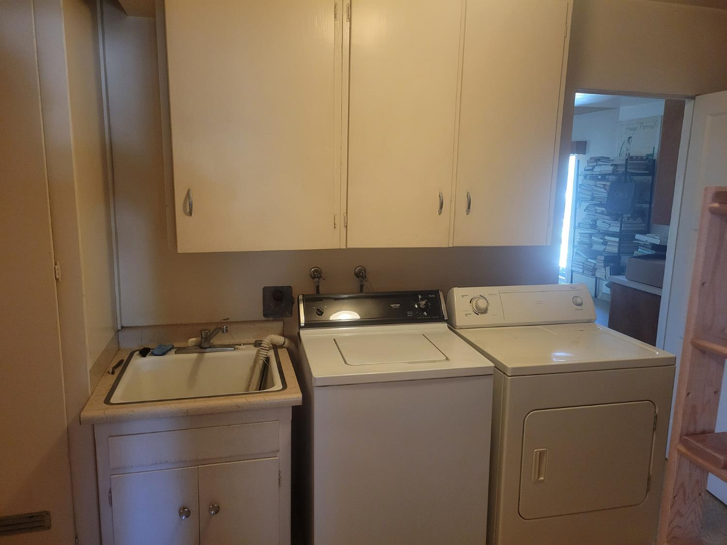 513 Fairview Ave, Madera, CA 93637
