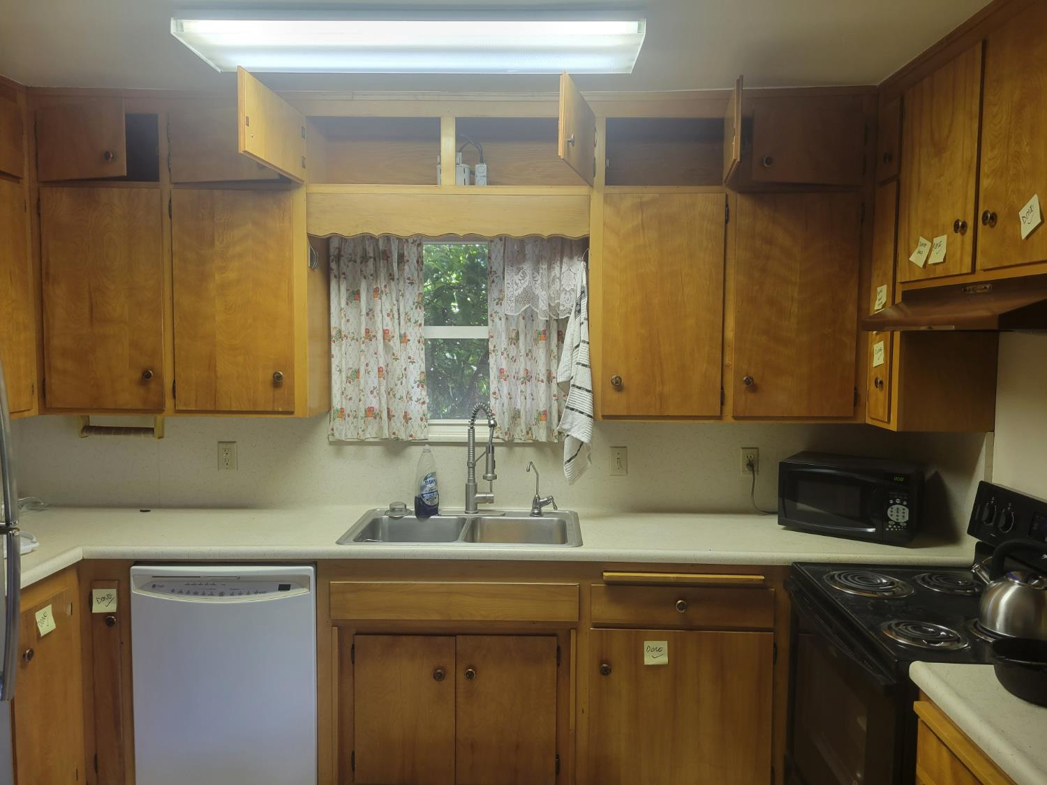 513 Fairview Ave, Madera, CA 93637