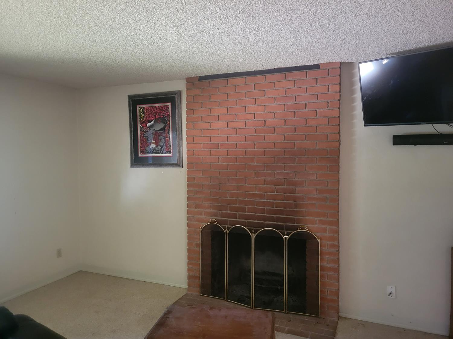 513 Fairview Ave, Madera, CA 93637