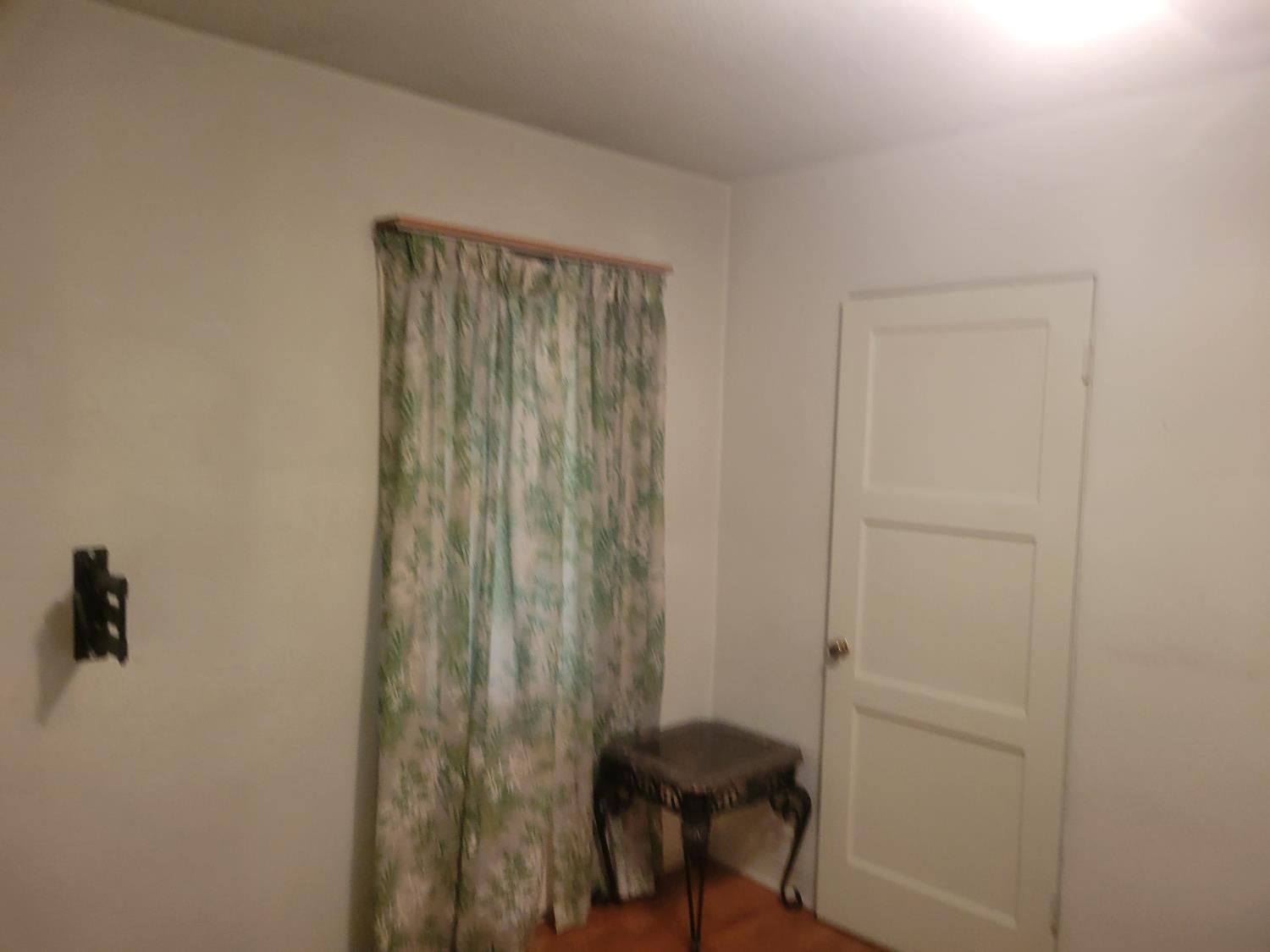 513 Fairview Ave, Madera, CA 93637