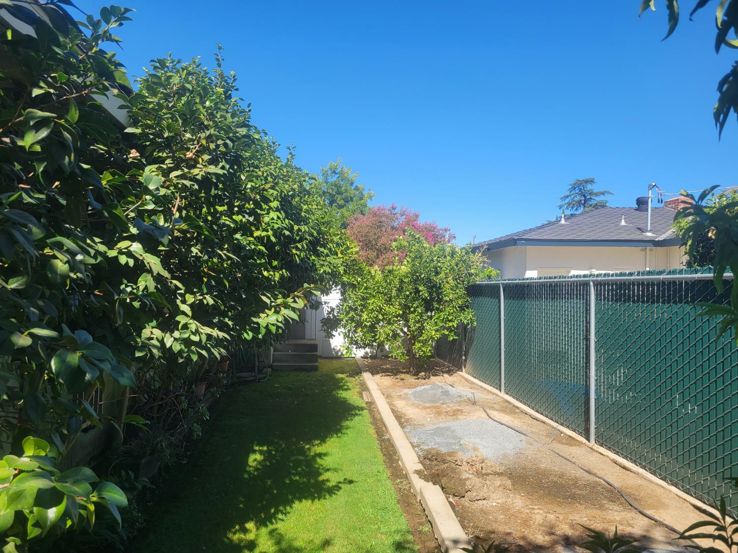 513 Fairview Ave, Madera, CA 93637