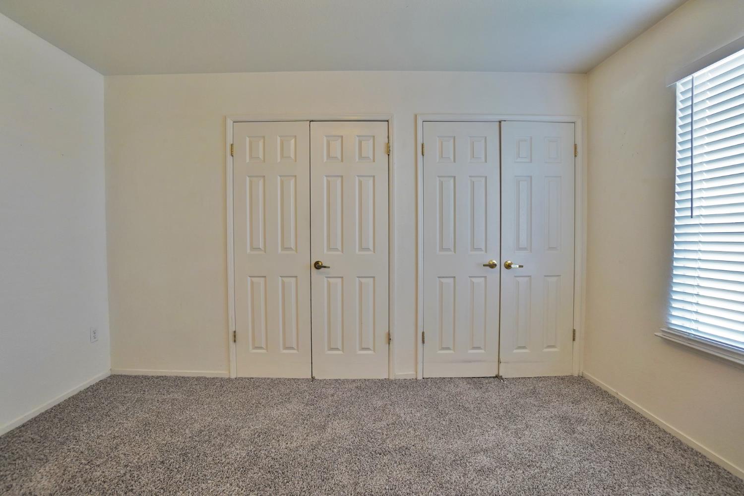 799 Daphne Ln, Lemoore, CA 93245