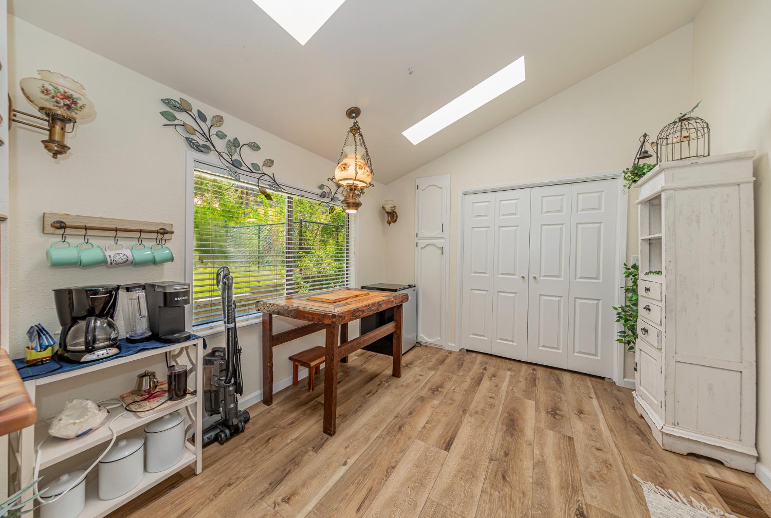 42395 Maples Ln, Oakhurst, CA 93644