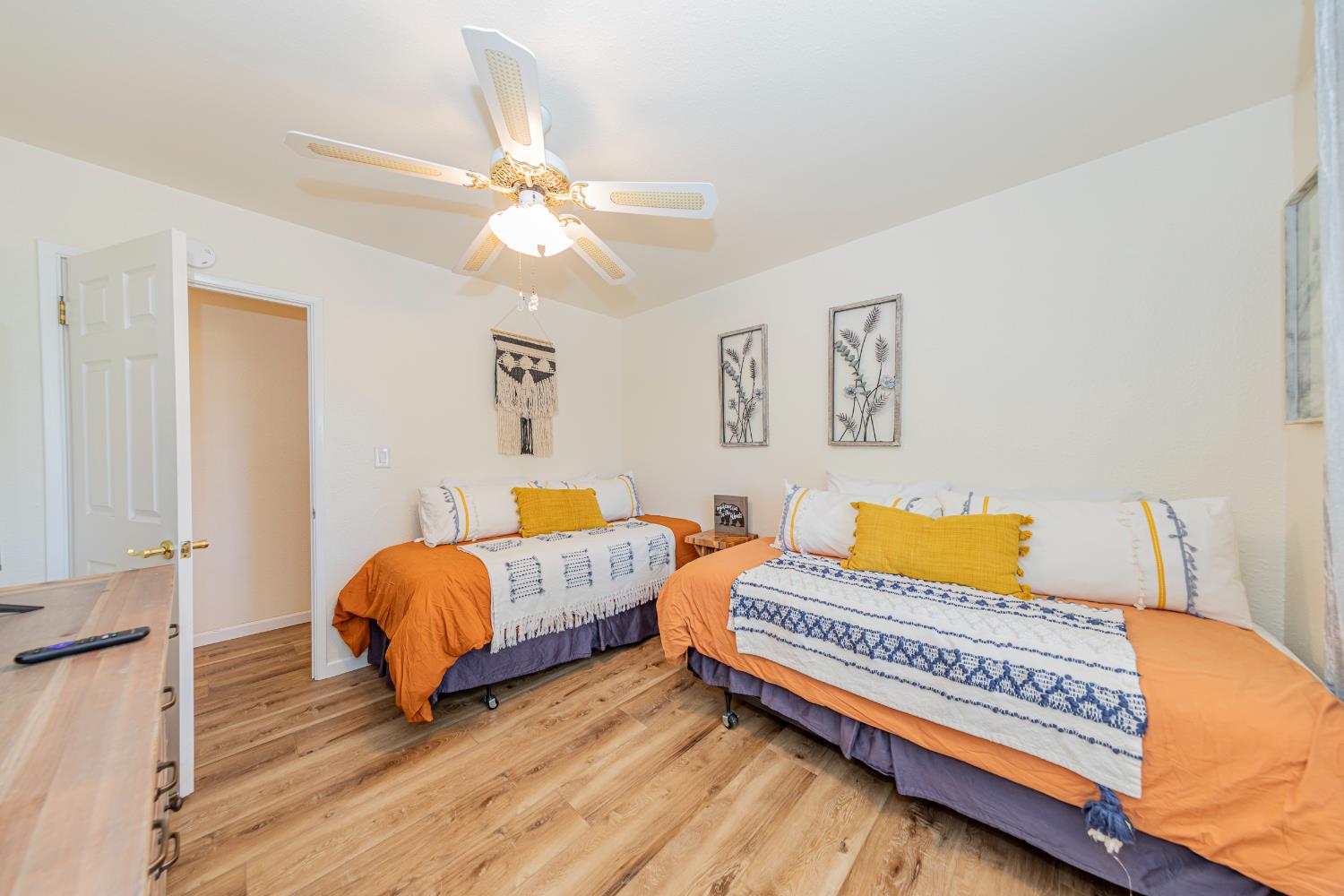 42395 Maples Ln, Oakhurst, CA 93644