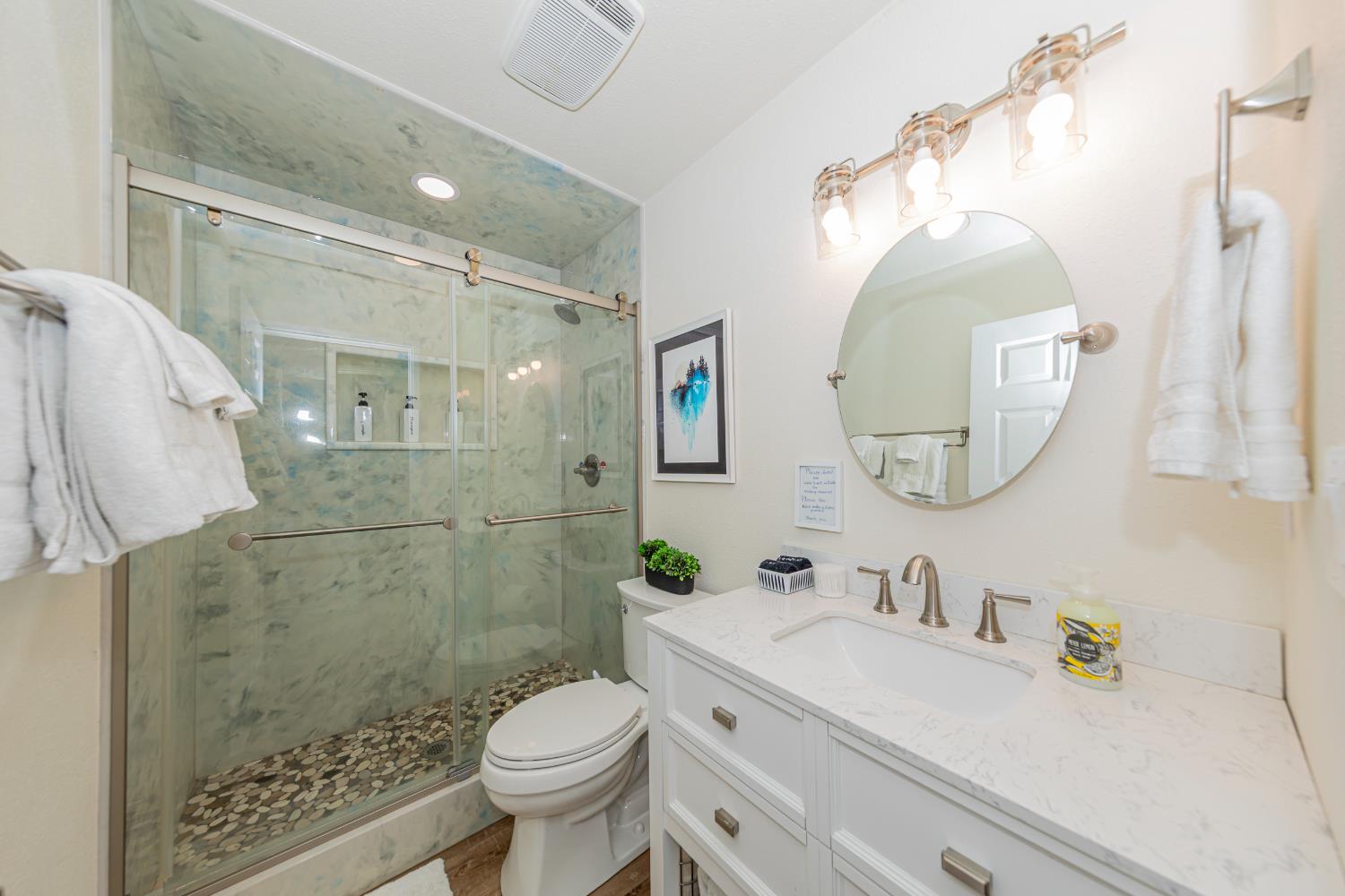 42395 Maples Ln, Oakhurst, CA 93644