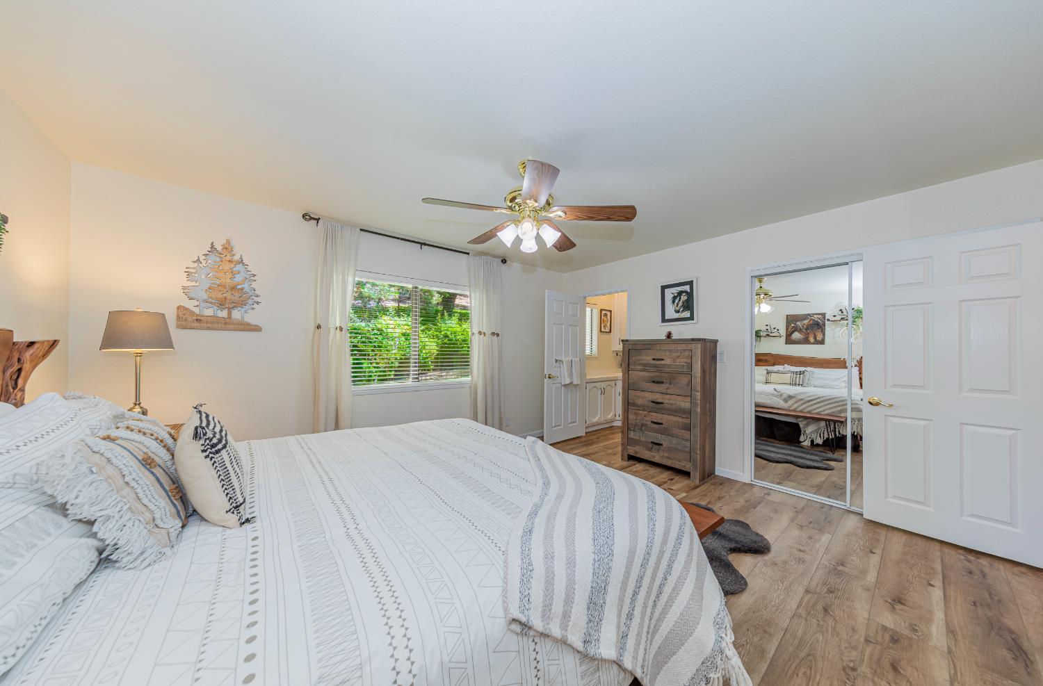 42395 Maples Ln, Oakhurst, CA 93644
