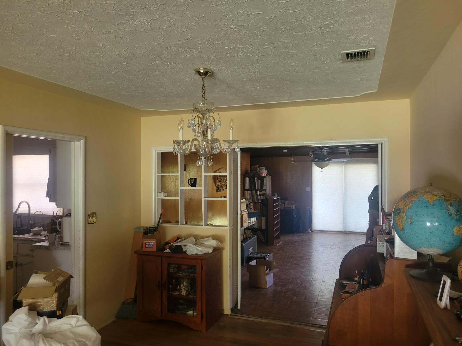 514 Fairview Ave, Madera, CA 93637