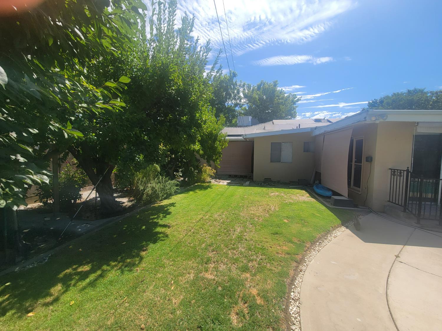 514 Fairview Ave, Madera, CA 93637