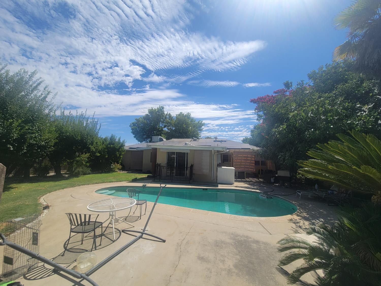 514 Fairview Ave, Madera, CA 93637