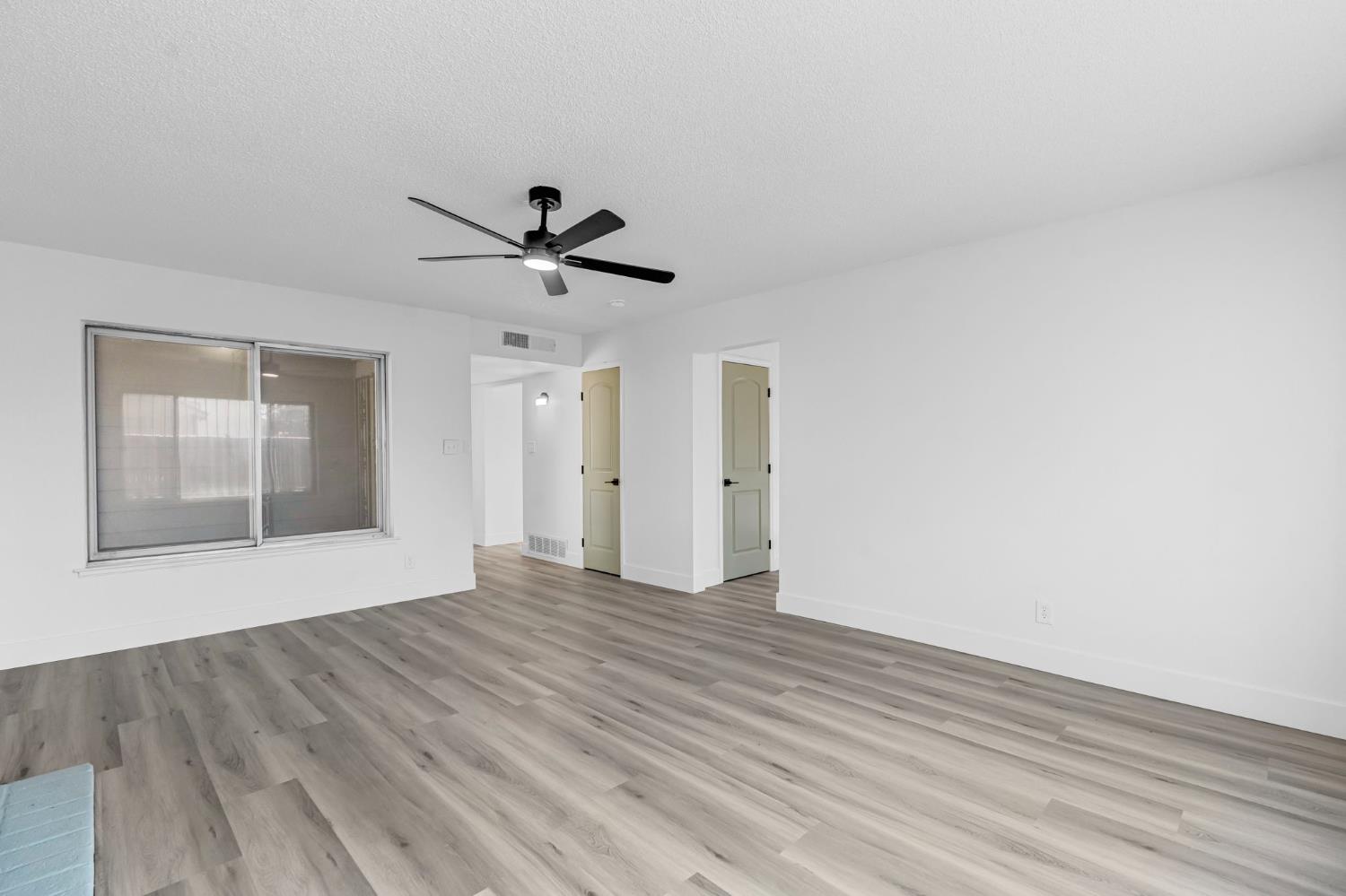 2673 S Lee Ave, Fresno, CA 93706